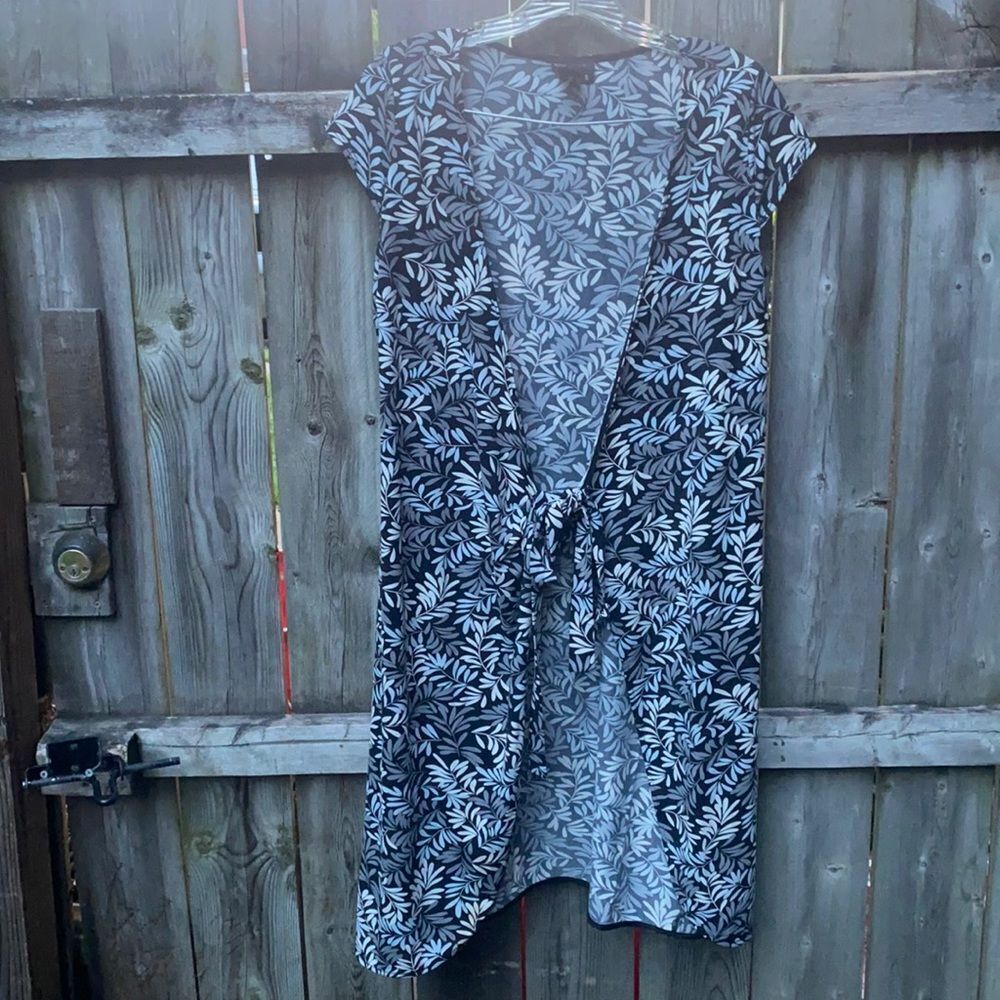 BCBG leaf wrap dress sz. S